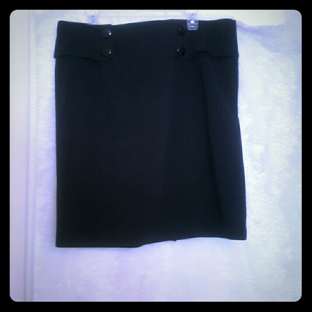 Apt.9 Black short skirt